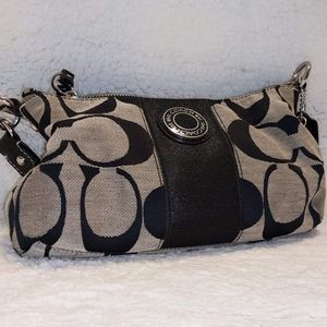 Gorgeous Authentic Coach Handbag 👜